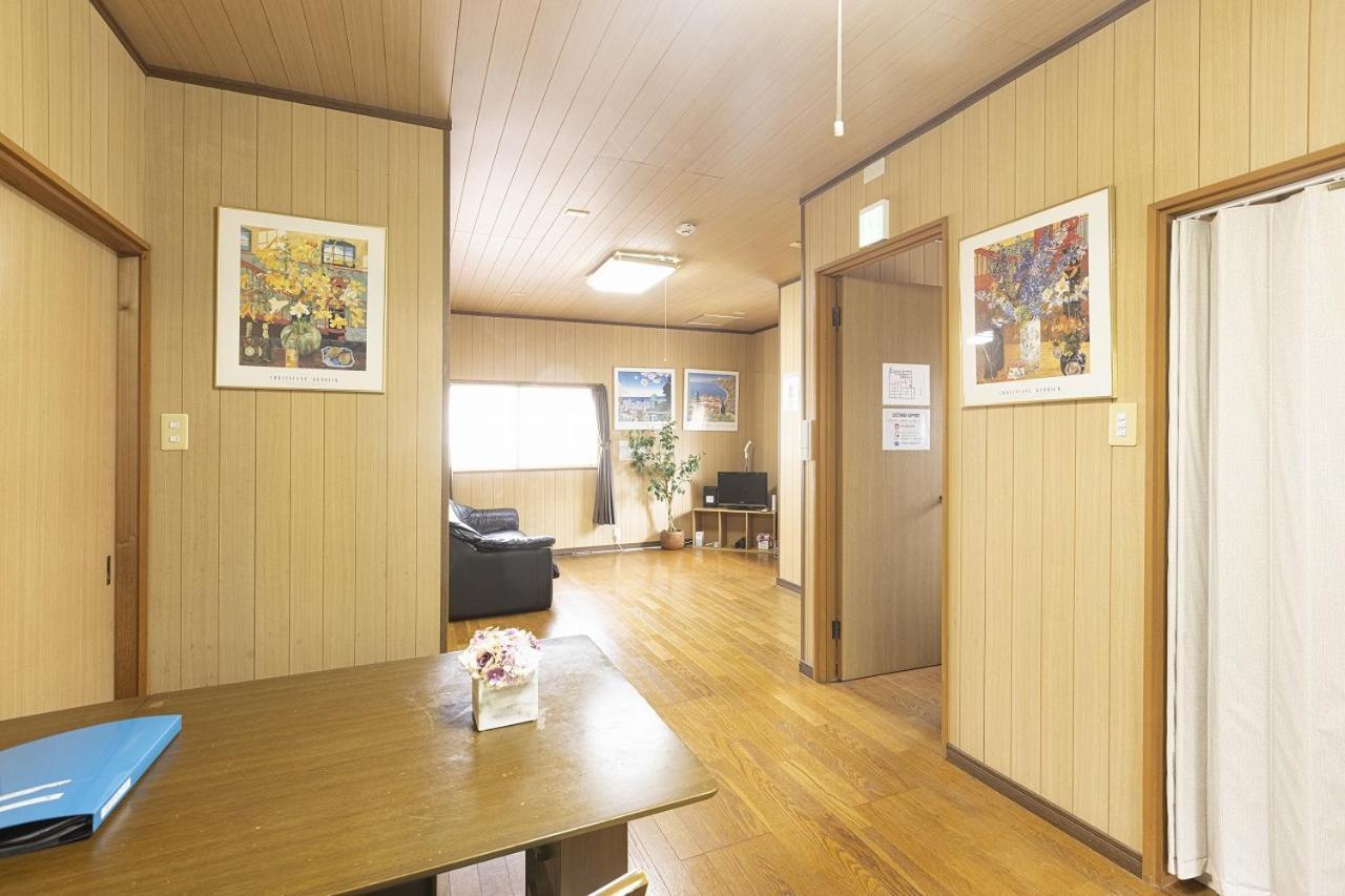 Guest House Shine Bright Fukuoka  Esterno foto